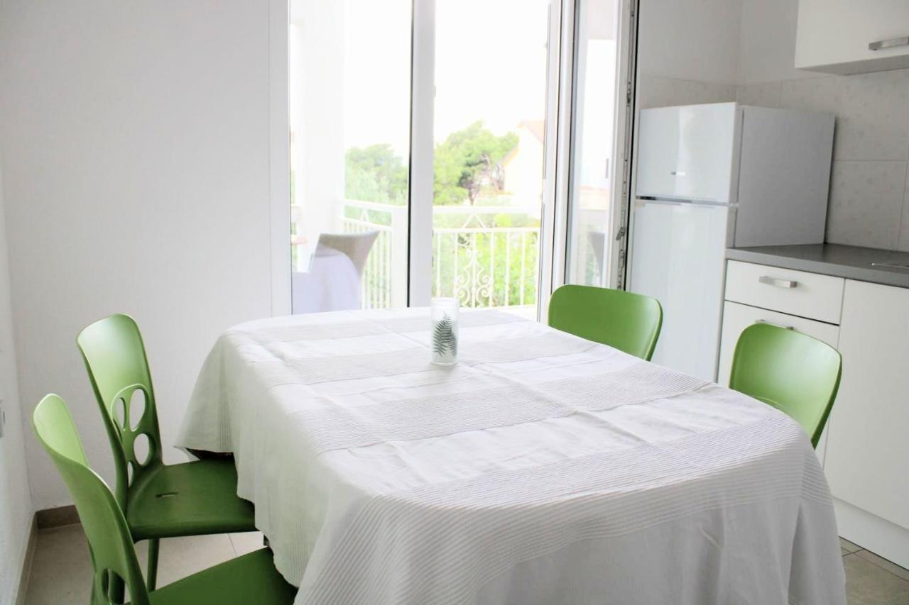 Apt White Idyll, 3 Bedrooms, 3 Bathrooms, Terrace Apt Promajna Exterior foto