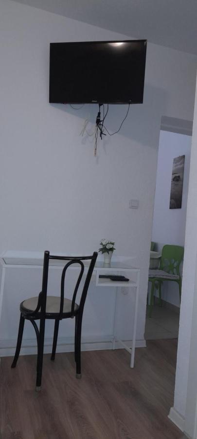Apt White Idyll, 3 Bedrooms, 3 Bathrooms, Terrace Apt Promajna Exterior foto