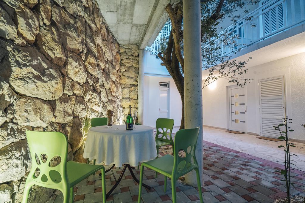 Apt White Idyll, 3 Bedrooms, 3 Bathrooms, Terrace Apt Promajna Exterior foto