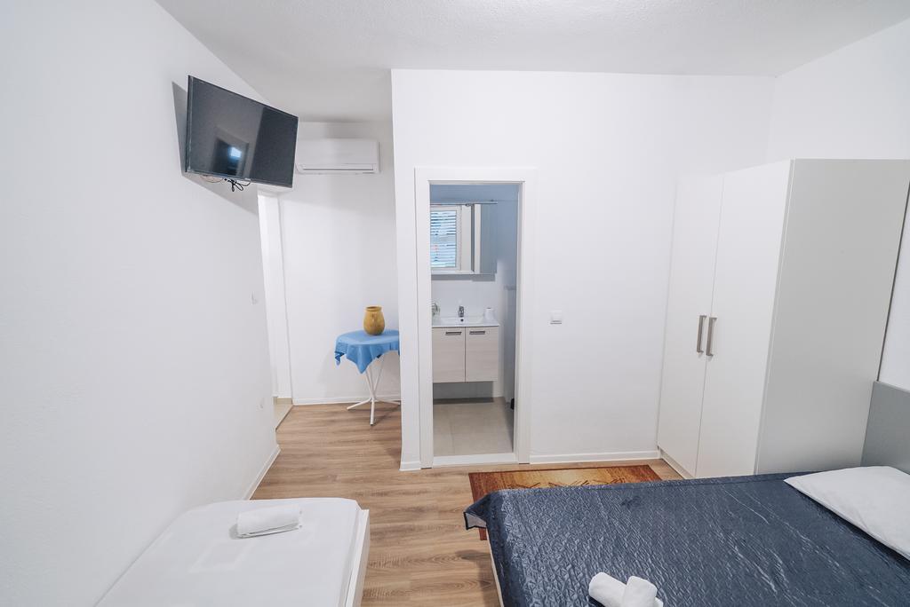 Apt White Idyll, 3 Bedrooms, 3 Bathrooms, Terrace Apt Promajna Exterior foto
